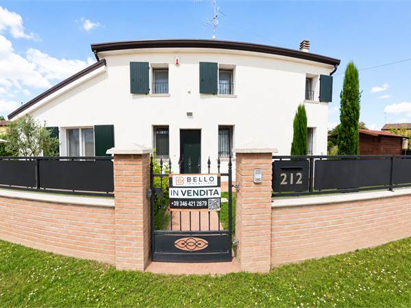 PORPORANA – CASA INDIPENDENTE RISTRUTTURATA CON GIARDINO INDIPENDENTE